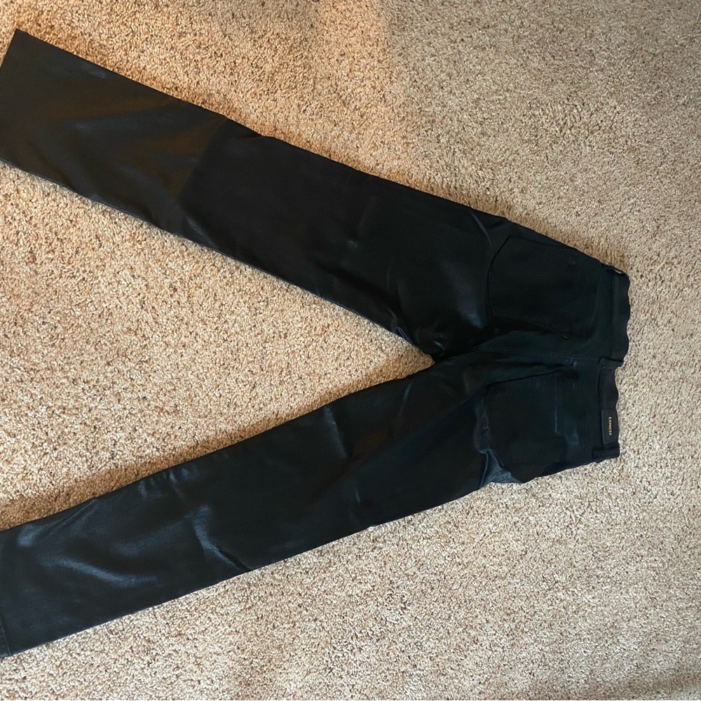 Express Slim Super High Rise Black Jeans in size 6 Long